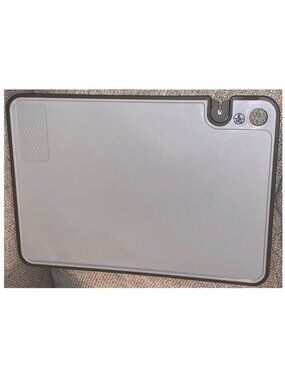 K/HQ Double Sided Cutting Board w/ Knife Sharpener (11" x 15")